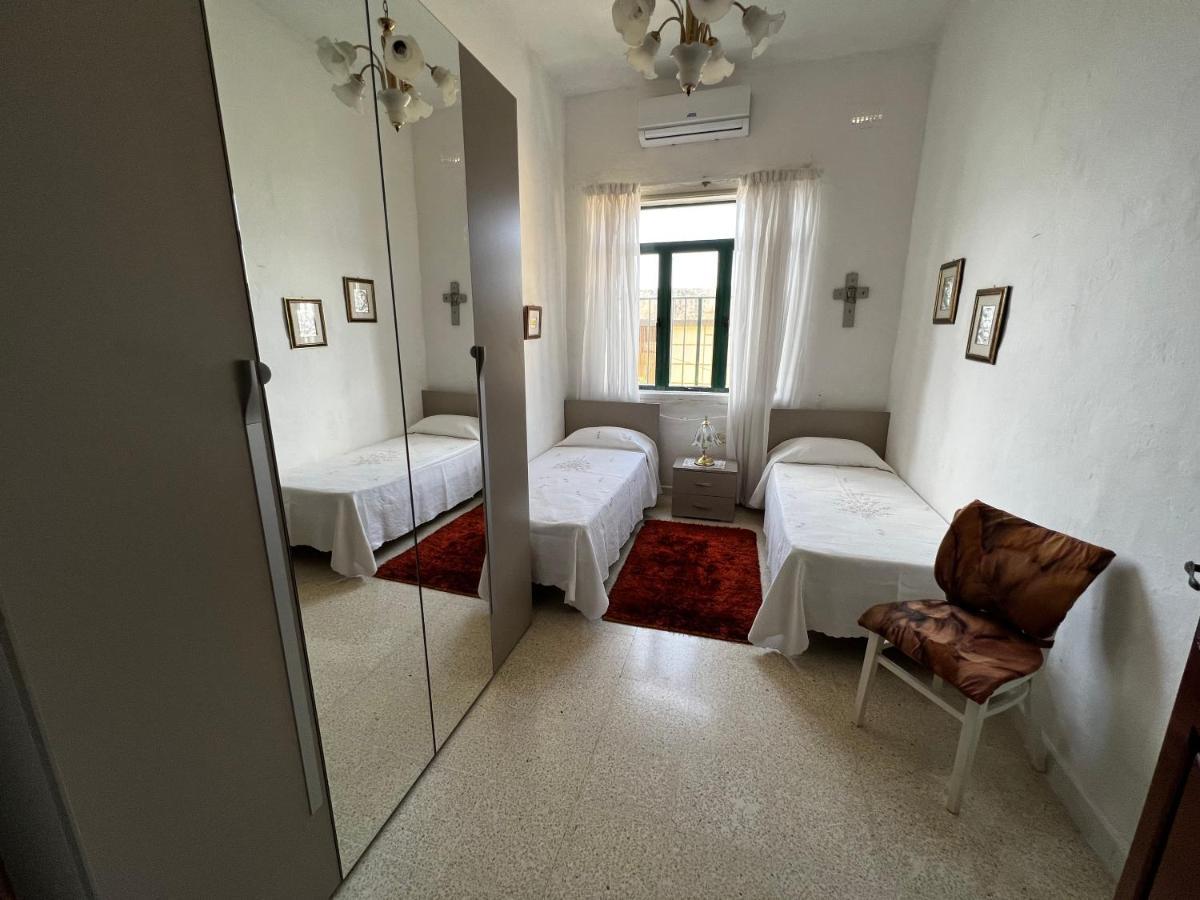 Superb 3 Bedroom Apartment In La Valette Extérieur photo